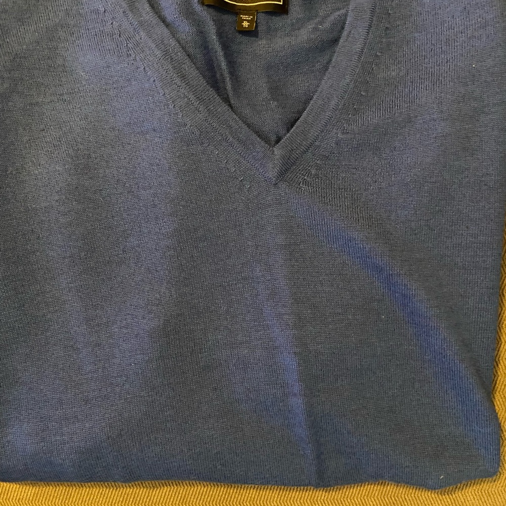 Men Express Blue Marino wool sweater v neck extra large slightly used.